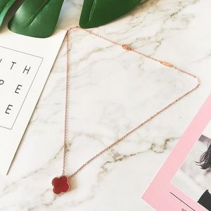 🆕 New Four-Leaf clover fashion necklace (red)